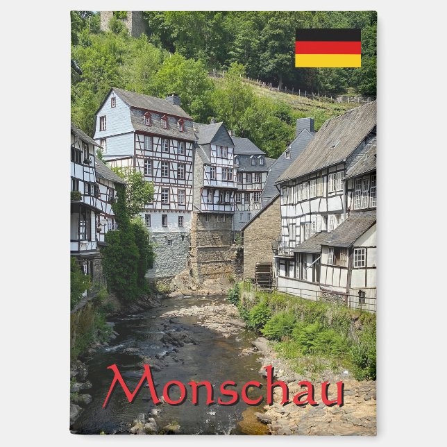 Schönes deutsches Dorf Monschau im Sommer Magnet (Vorderseite)
