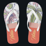 Schönes, einzigartiges Monogramm-Geschenk Mode Blü Flip Flops<br><div class="desc">Luxuriöses Design mit beruflicher Blumendarstellung. Zwei Farbblöcke,  rot und rosa. Schöner Text für den Brauch.</div>