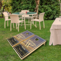Schönes Familienmonogramm mit zwei Tönen Holzstruk