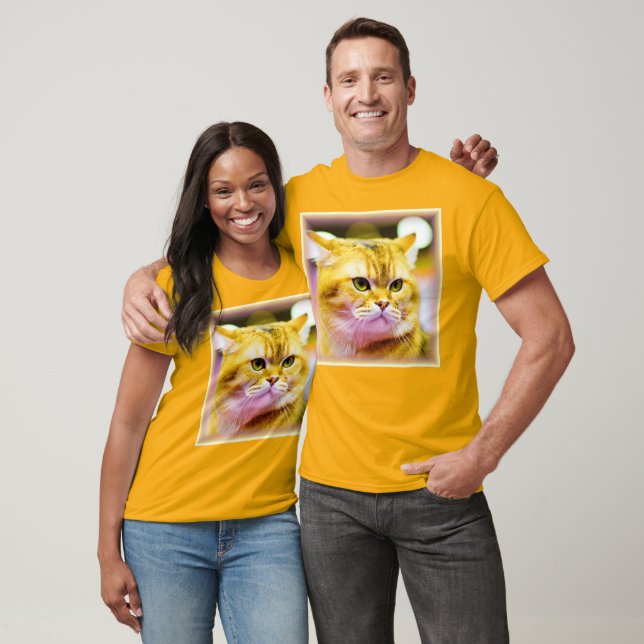 Schönes Foto einer Niedlichen Katze . Jetzt kaufen T-Shirt (Unisex)