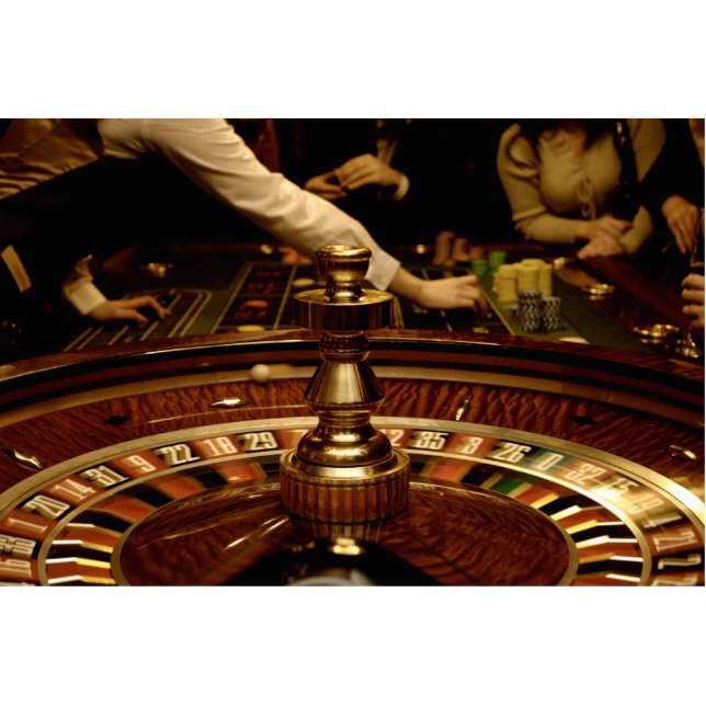 Schönes hölzernes Roulette-Rad Freistehende Fotoskulptur (Vorne)