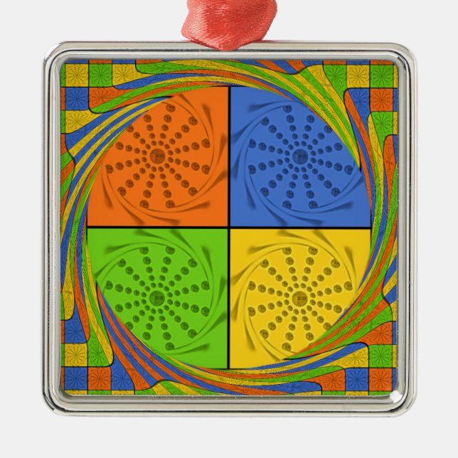 Schönes, kühnes ägyptisches Muster: Ein zauberhaft Silbernes Ornament (Vorne)