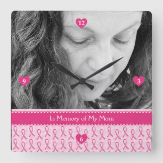 Schönes kundenspezifisches rosa Band-Denkmal Quadratische Wanduhr