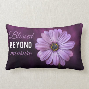 Schönes Lila gesegnetes Jenseits von Maß Lendenkissen