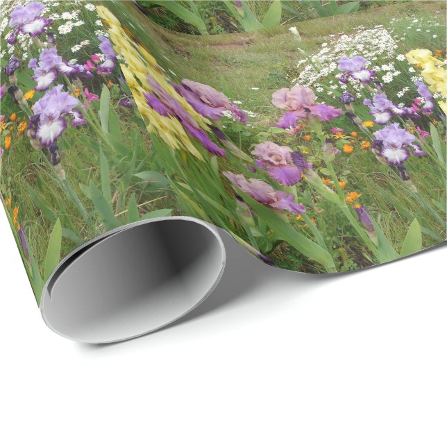 Schönes Lila Iris Blume Blumenstrauß Foto Geschenkpapier (Rolleneckpunkt)