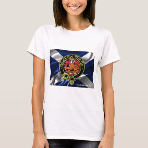 Schönes McGillivray Abzeichen-Set auf schottische T-Shirt