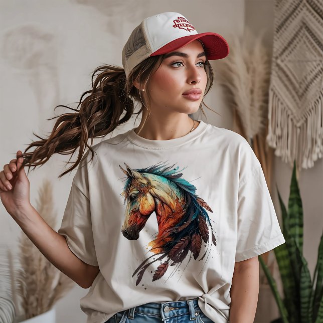 Schönes Pferd mit Federn T-Shirt (Von Creator hochgeladen)