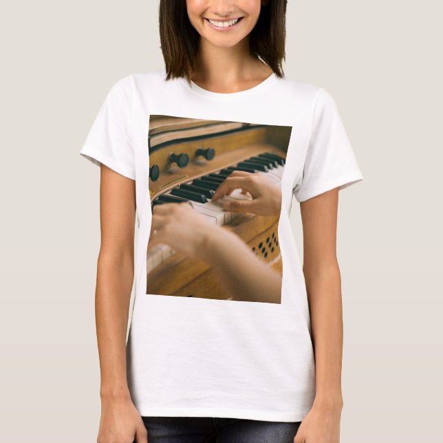 Schönes Piano T-Shirt (Vorderseite)