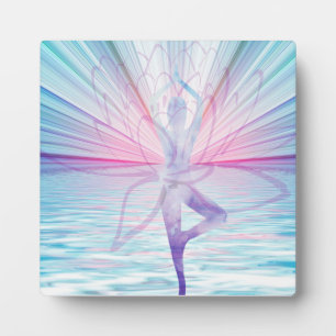 Schönes Pink & Blue Vrikshasana Yoga Fotoplatte