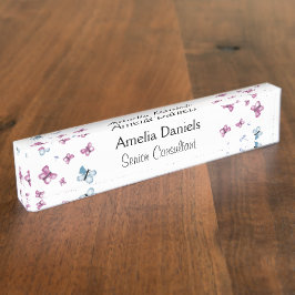 Schönes rosa und blaue Schmetterlingsmonogramm Namensplakette