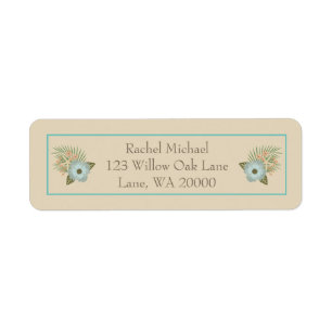 Schönheits-und Anmut-Strand mit Blumen