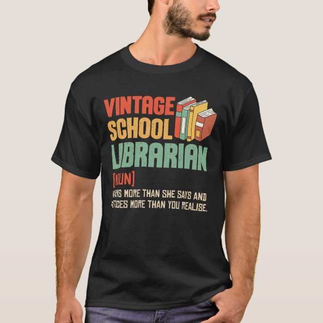 School Librarian Pronunciation Funny T-Shirt (Vorderseite)