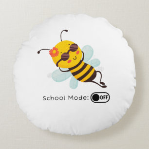 "School Mode: OFF - Chillin' Bee" Rundes Kissen