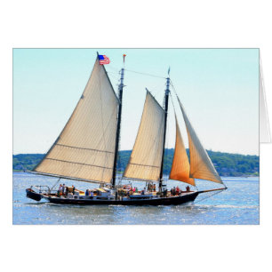 Schooner, der vor Maine segelt