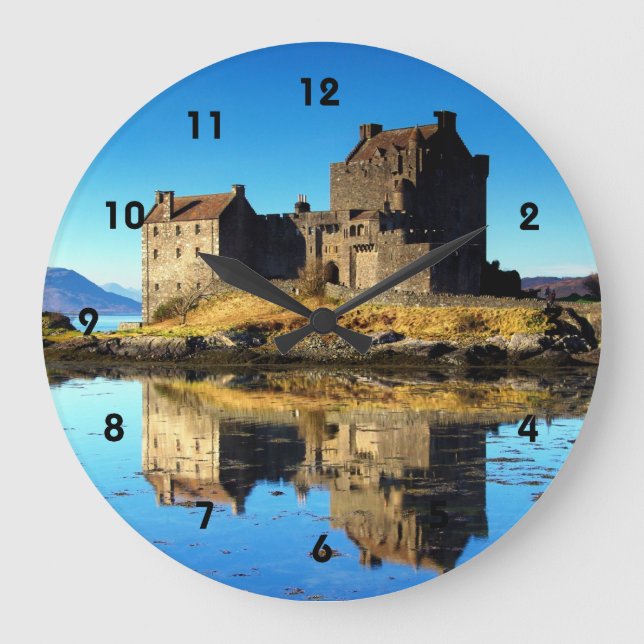 Schottische Burg Eilean Donan Große Wanduhr (Vorderseite)