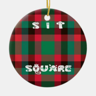 Schottischer königlicher karierter Tartan-Plid mit Keramik Ornament