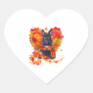 Schottischer Terrier mit Herbst-Blättern Herz-Aufkleber