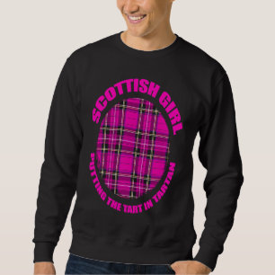 Schottisches Mädchen, das den Tart in Tartan setzt Sweatshirt
