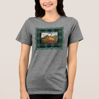 Schottisches Rind im Heide-T-Shirt Tri-Blend Shirt