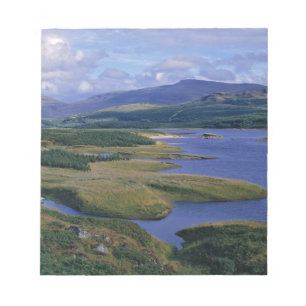 Schottland, Highland, Wester Ross, Loch Garry. Ein Notizblock