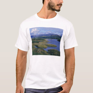 Schottland, Highland, Wester Ross, Loch Garry. Ein T-Shirt