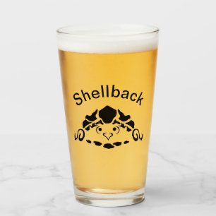 Schreckliche Schildkröte in seiner Muschel Glas