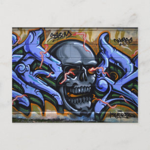 Schrecklicher Schädel mit brennenden Augen Postkarte