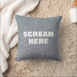 Schrei hier mit Funkelnd Silberdiamant Kissen<br><div class="desc">Mit unserem atemberaubenden "Scream Here" Design in Ihr Diva stich! Erhöhen Sie Ihren Stil mit einer Touch von Glamour und Einstellung, mit blendenden Glitzern aus Diamanten, die Aufmerksamkeit verlangen. Dieses Design ist perfekt für diejenigen, die gewollt haben, eine kühne Aussage zu machen, und verleiht jedem Outfit oder Raum einen Hauch...</div>
