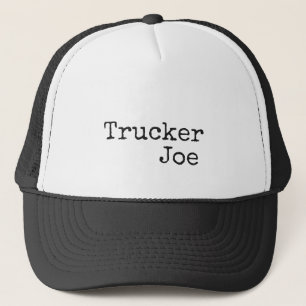 Schreiben von Lastkraftwagen und Name auf Truckerkappe