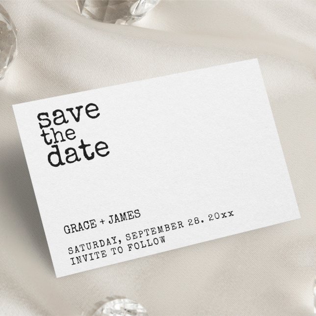 Schreibmaschine Einfache Minimalistische Typografi Save The Date (Typewriter Simple Minimalist Typography Wedding Save The Dates from Ricaso. Easy add your details
)