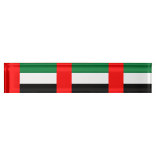 Schreibtisch mit der Flagge der VAE Namensplakette