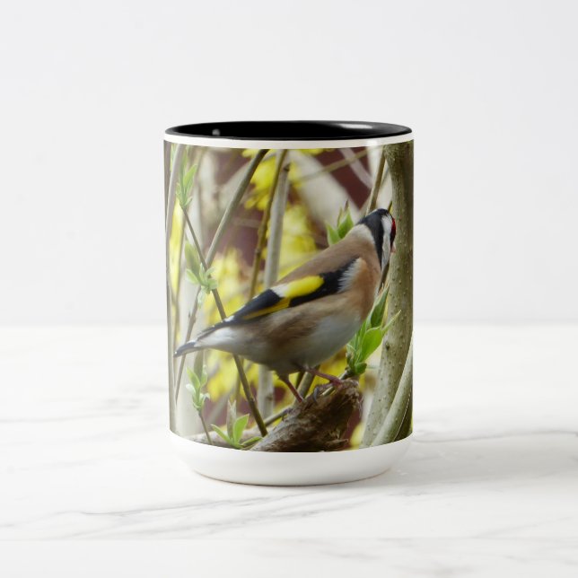 Schüchterner Goldfinch Zweifarbige Tasse (Mittel)
