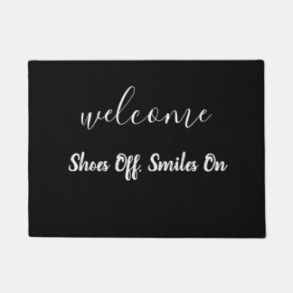 Schuhe aus, lächeln an fußmatte
