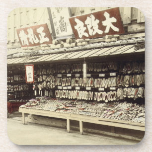 Schuhgeschäft in Kyoto, c.1890 (Hand-farbiges Untersetzer