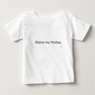 Schuld ist meine Mutter T-Shirt | Lustiger Familie