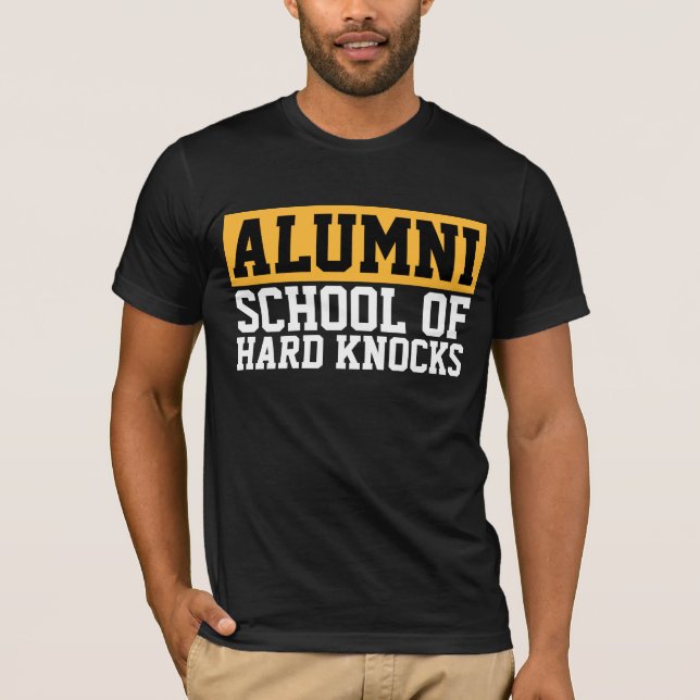 SCHULE DER HARTEN KNOCKS ALUMNI T - SHIRT (Vorderseite)