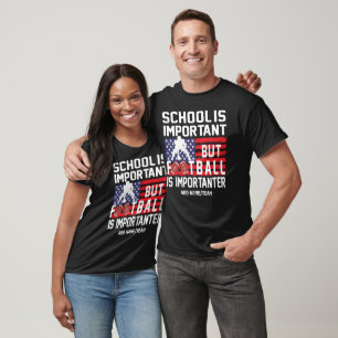 Schule Wichtiger amerikanischer Fußball Wichtiger T-Shirt