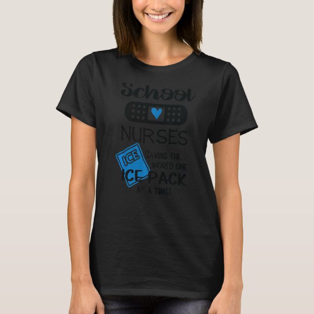 Schulkinder, die das weltweit einteilige Eispaket  T-Shirt (Vorderseite)