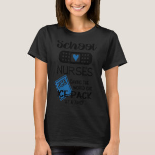 Schulkinder, die das World One Ice Pack auf einem T-Shirt
