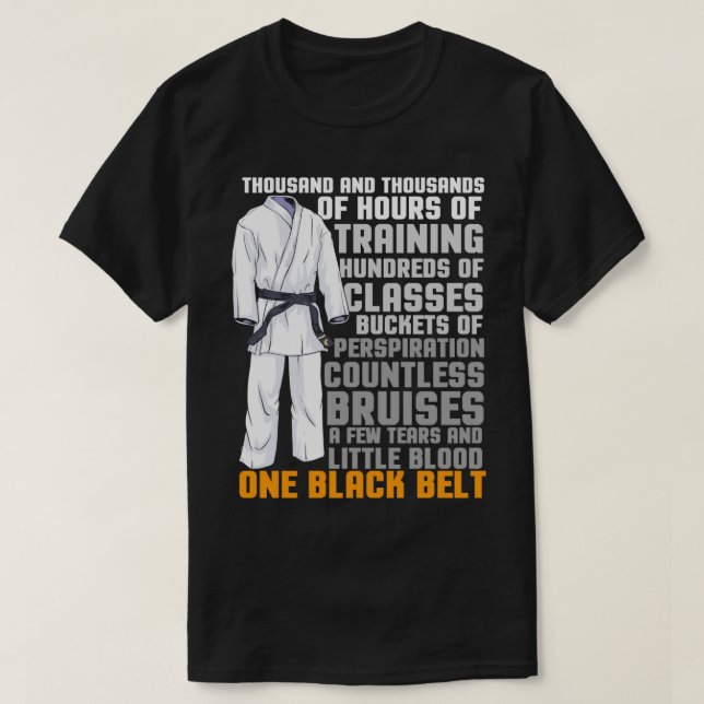 Schulungslehrer für einen Black Belt Martial Arts  T-Shirt (Design vorne)