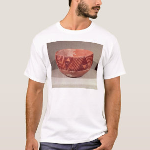 Schüssel mit dreieckigem Muster, von Banpu, T-Shirt
