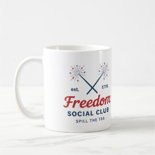 Schütte den Tee Fourth of July Tasse