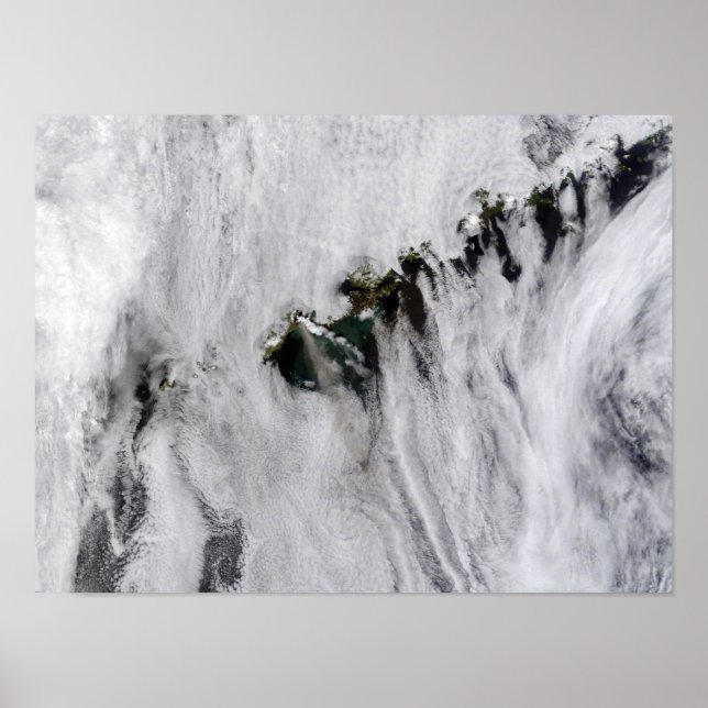 Schwaden aus dem Okmok-Vulkan, Aleusien Poster (Vorne)