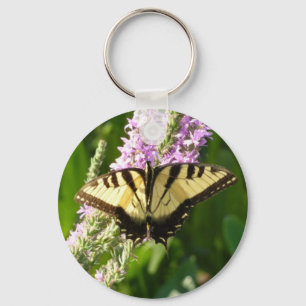 Schwalbenschwanz auf violetten Wildblumen Schlüsselanhänger