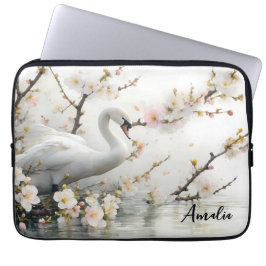 Schwan und Blütensee in Aquarell Laptopschutzhülle