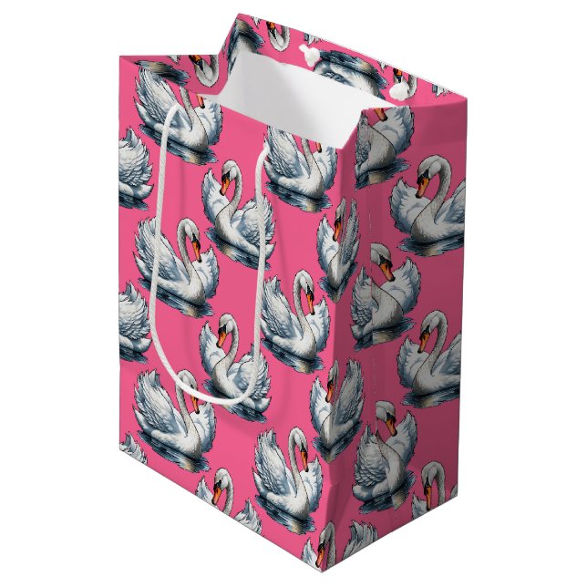 Schwan-Vögel Musterdesign auf Rosa Mittlere Geschenktüte (Vorderseite Schrägansicht)