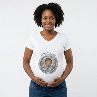 schwangere - Baby versucht zu schlafen T-Shirt