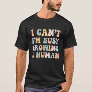 Schwangere Mama Kinderankündigung Ich bin beschäft T-Shirt