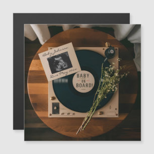 Schwangerschaftsankündigung mit Vintage-Vinylplatt Magnetkarte