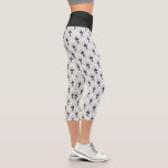 Schwarz auf weißem Art-Deko-Muster Capri Leggings<br><div class="desc">Das geometrische Schwarz-Kunst-Deko-Muster auf einem wechselbaren,  weißen Hintergrund.</div>